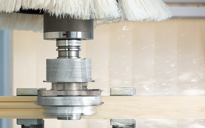 Lõikeinstrumendid puidu ja plaatmaterjalide täpseks töötlemiseks